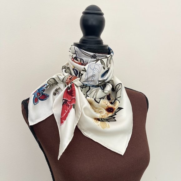 New Gucci Kris Knight Floral Print Silk Scarf  with Gucci Gift Box - Picture 12 of 15
